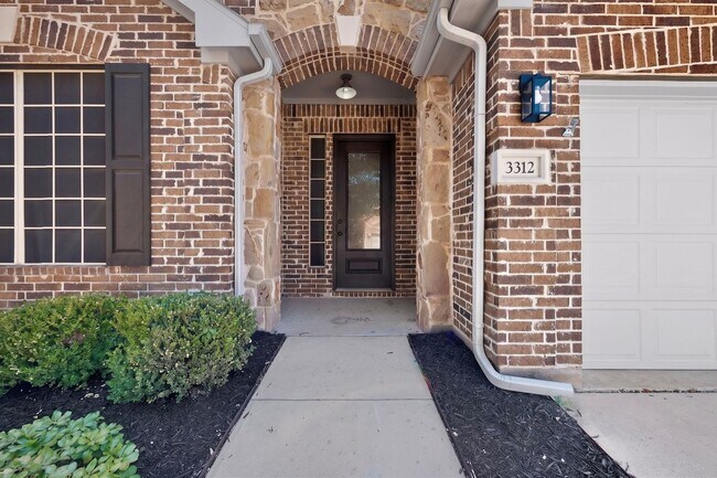 Building Photo - 3312 Glen Crest Ln