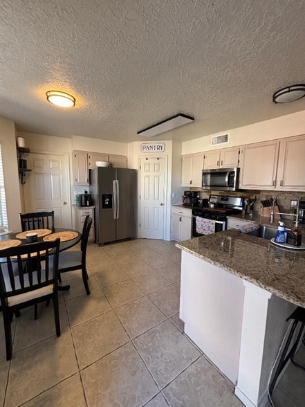 Building Photo - 1301 Parkway Dr NW