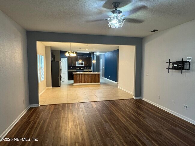 Building Photo - 15626 Tisons Blf Rd