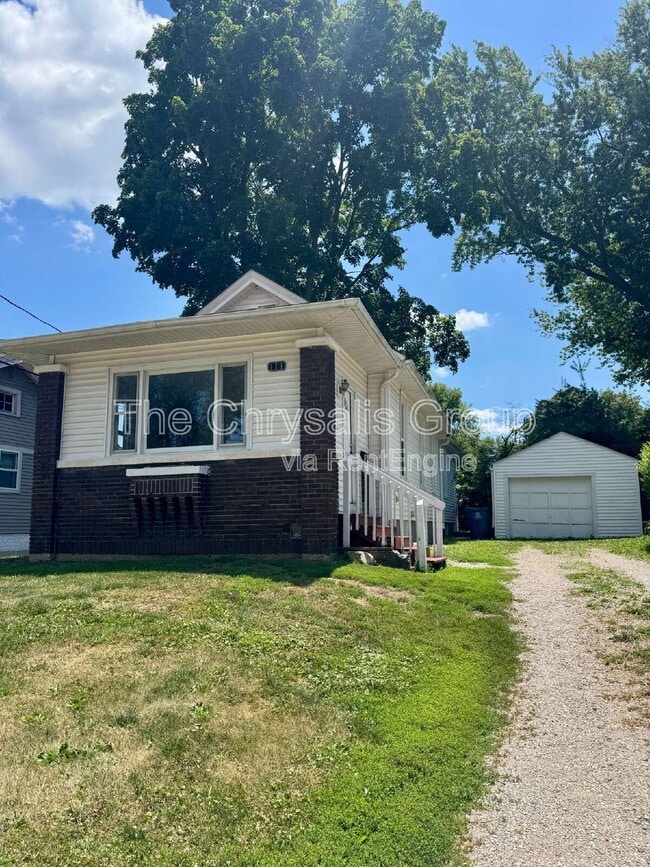 Building Photo - 111 W Moore St