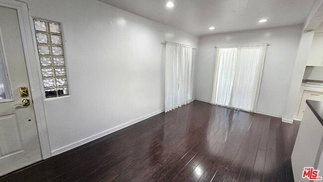 Primary Photo - 3212 De Witt Dr
