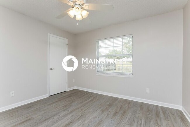 Building Photo - 3 Bedroom Pet-Friendly Home in Eustis, FL ...