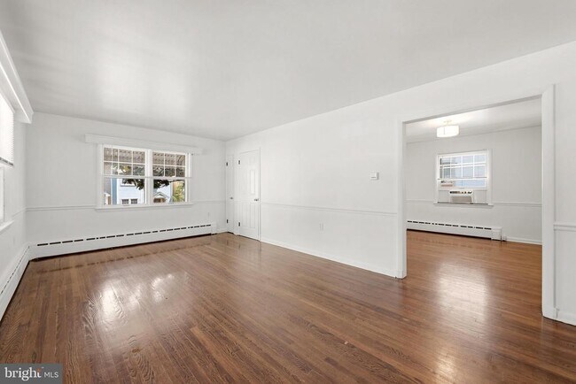 Building Photo - 31 E Germain St