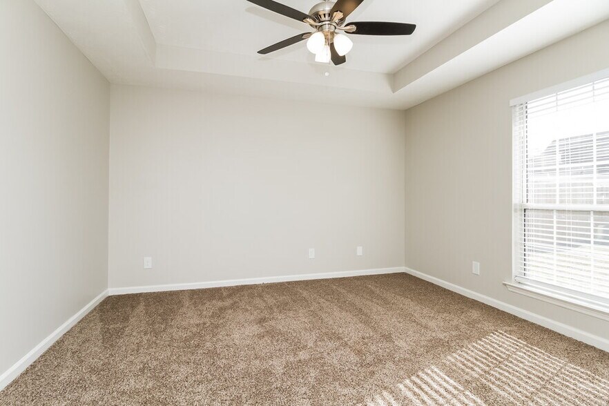 Building Photo - 603 Freedom Ct