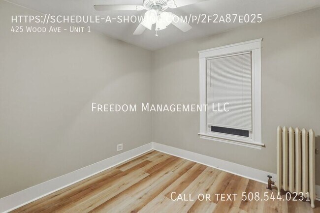 Building Photo - 425 Wood Ave