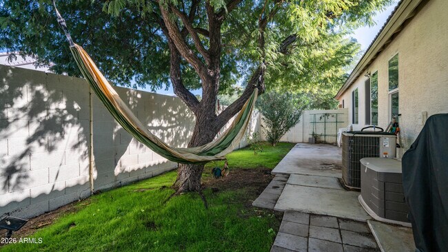 Building Photo - 25084 N 68th Ave