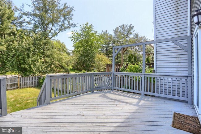 Building Photo - 618 Milford Ct