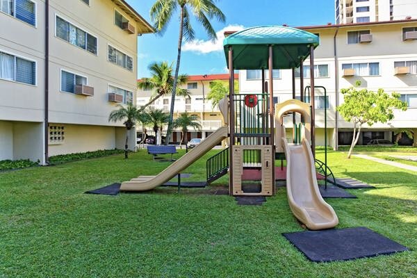 Playground - 350 Aoloa St