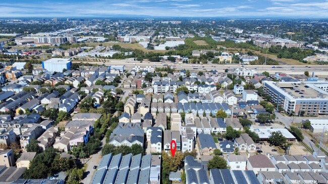 Building Photo - 4215 Eli St