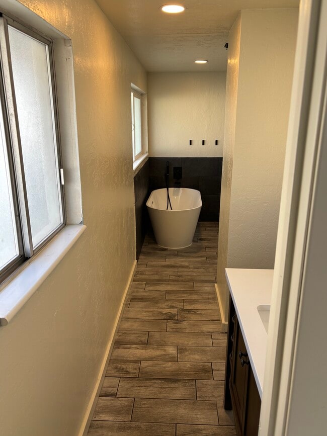 Building Photo - 1458 Cheever Ln