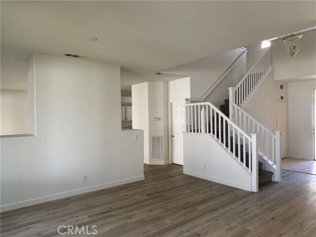 Building Photo - 59 Eaglecreek