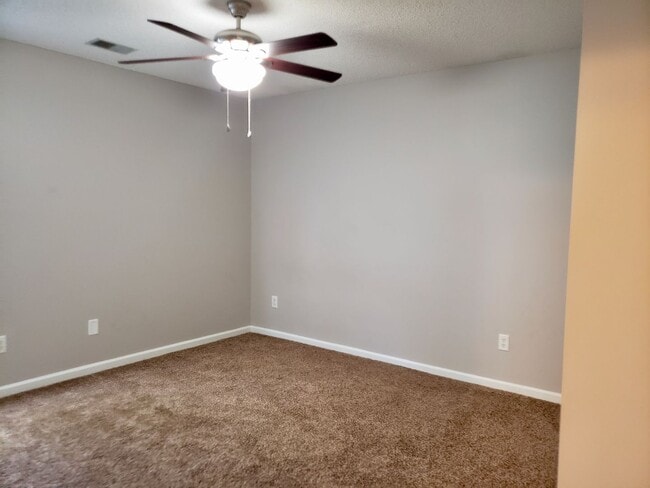 Building Photo - SPRING MOVE-IN SPECIAL: $300 OFF 1ST MONTH...