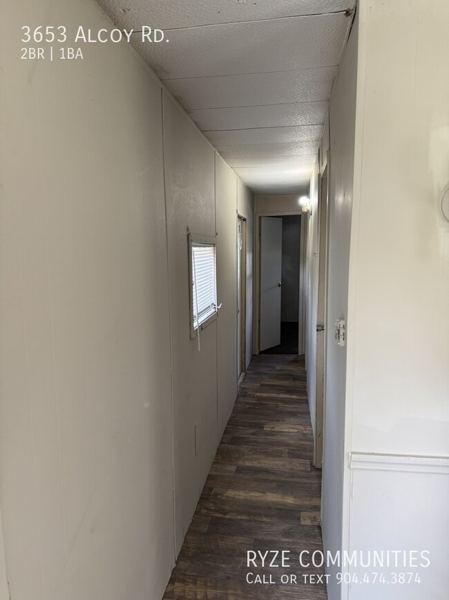 Building Photo - 3653 Alcoy Rd
