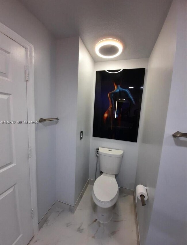 Building Photo - 11501 NW 89th St