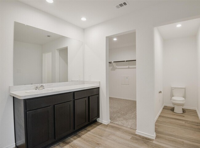 Building Photo - 14719 Evergreen Orchards Ln