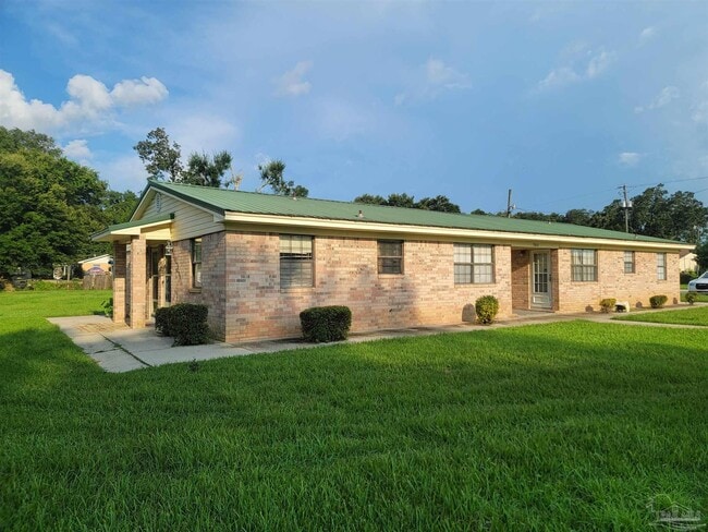 Primary Photo - 9610 Bowman Ave