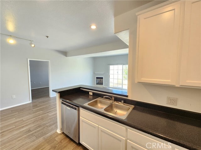 Building Photo - 1215 E San Antonio Dr