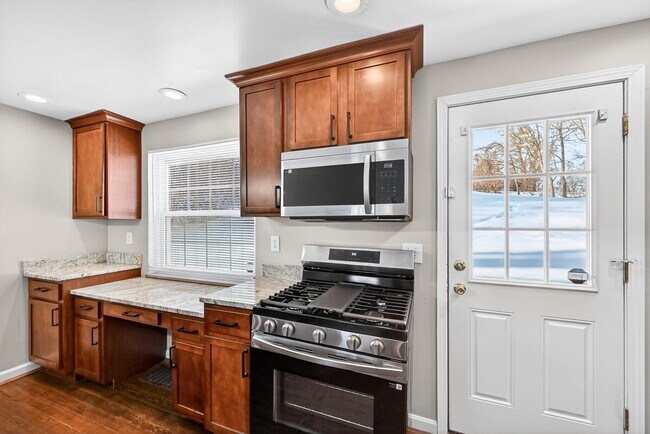 Three Town Kitchen - Erie Townhomes