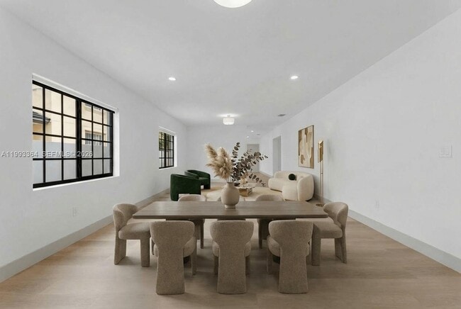 Building Photo - 456 SW 20th Rd