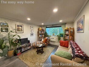 Building Photo - 326 Broadway