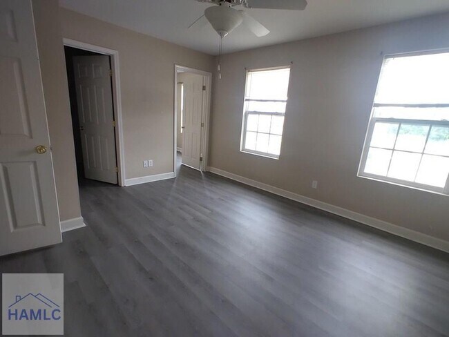 Building Photo - 114 Governors Blvd