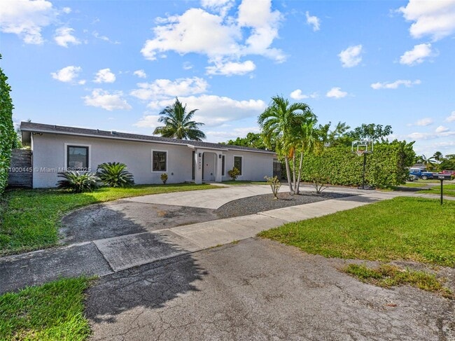 Building Photo - 7434 SW 127th Ct