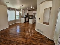 Building Photo - Castle Pines Fabulous 5 Bedroom Oasis Avai...
