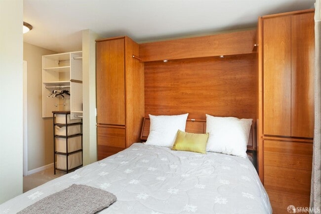 Building Photo - 2250 24th St