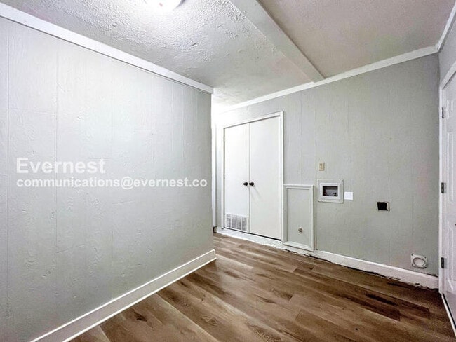 Building Photo - 8405 Greenbrook Pkwy