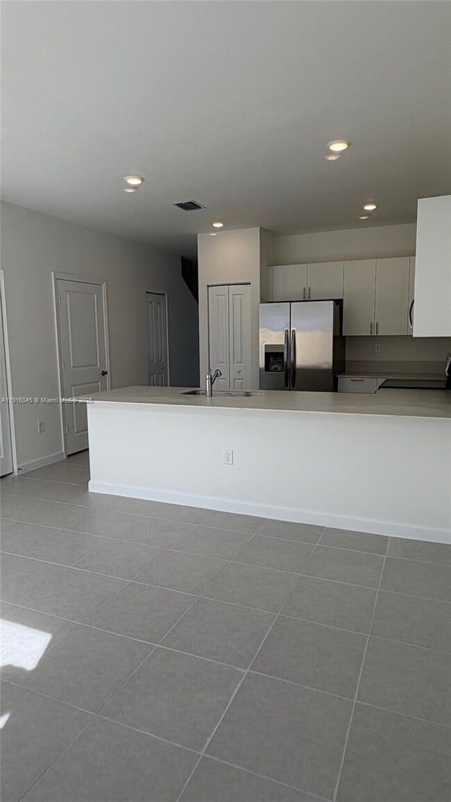 Building Photo - 15616 SW 276th Terrace