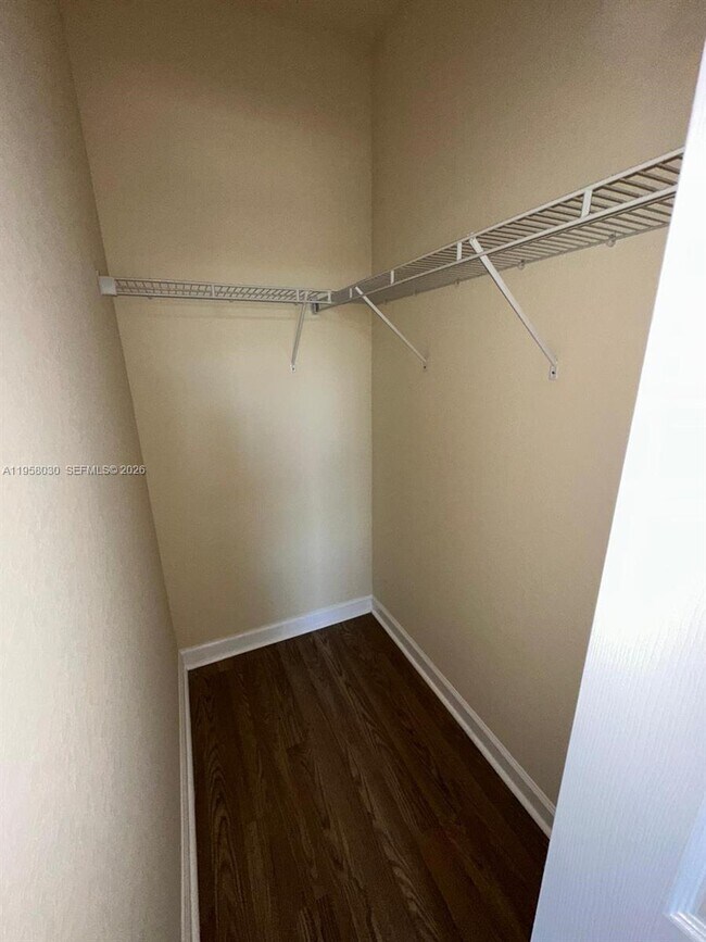 Building Photo - 3393 W 90th St