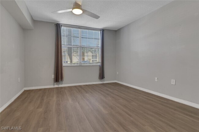 Building Photo - 8659 River Homes Lane