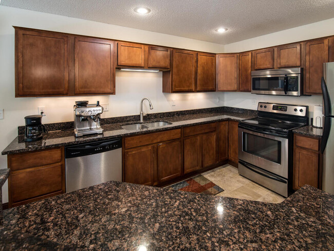 Building Photo - 501 Stonewood Ln