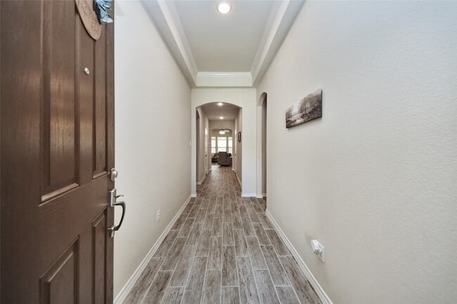 Building Photo - 25119 Sundance Park Ln