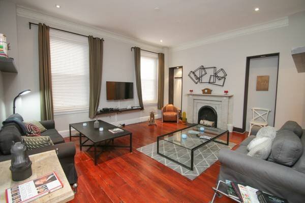 Building Photo - 1706 Locust St