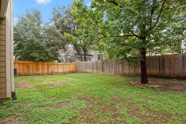 Building Photo - 6708 Menchaca Rd