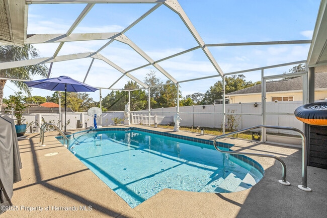 Building Photo - 4052 Montano Ave