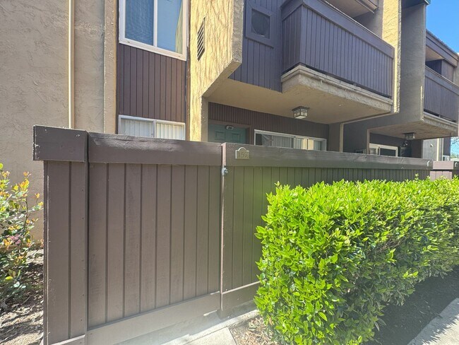 Building Photo - ***Move In Special** Allure Condo in Serra Mesa 2 Bedroom