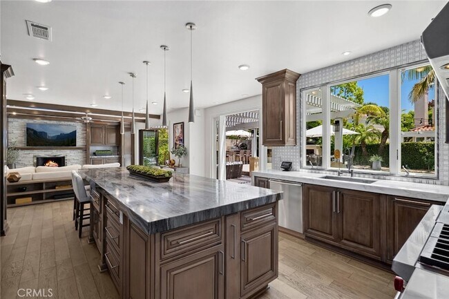 Building Photo - 12380 Marlow Ave