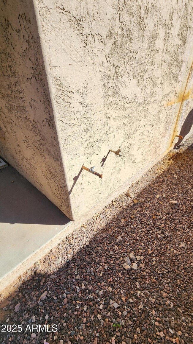 Building Photo - 4750 S Antonio