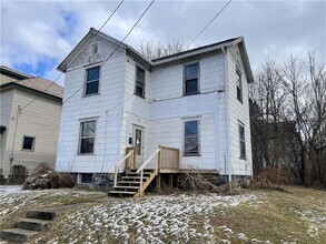 Building Photo - 111 S Mulberry St