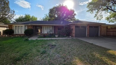 Building Photo - 8604 Jordan Dr