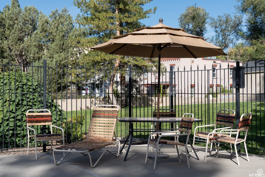 Building Photo - 339 E 600 S