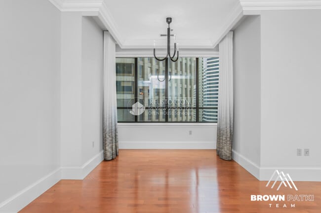 Building Photo - 690 Market St