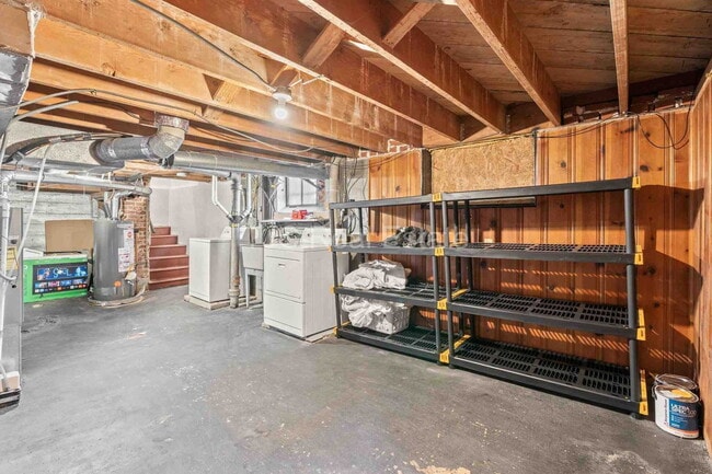 Building Photo - 2675 Stuart St