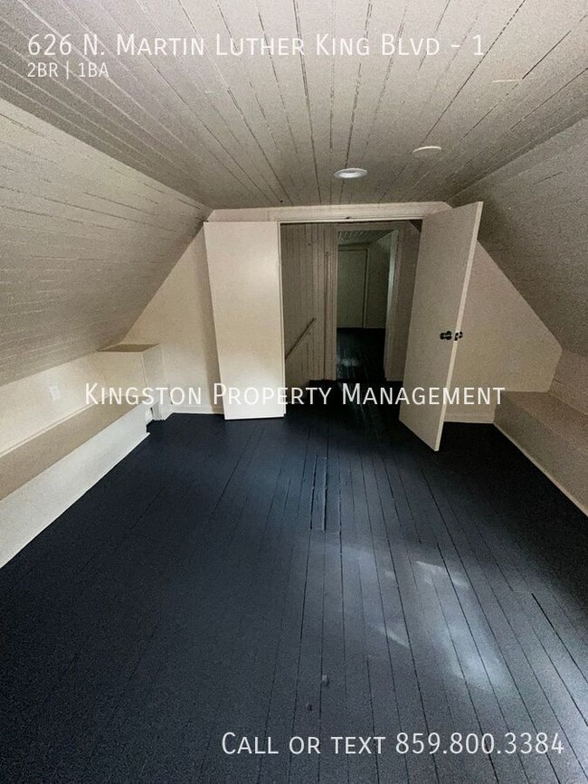 Building Photo - Charming Two Bedroom Available Now! 1/2 of...