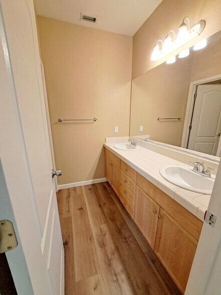 Building Photo - 3012 Bergamo Ct