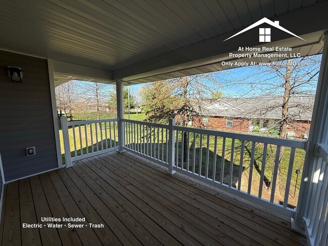 Building Photo - 2610 N Bluff St