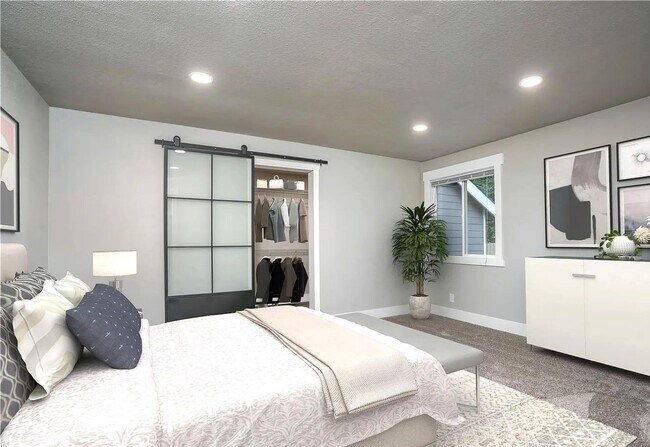 Building Photo - Rooms for rent in 4bedroom/2ba Downtown Puyallup Duplex (Room rents starting at $850 - $1,100)