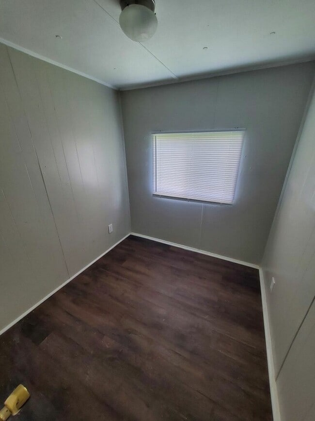 Building Photo - 13 Norton Bridge Rd